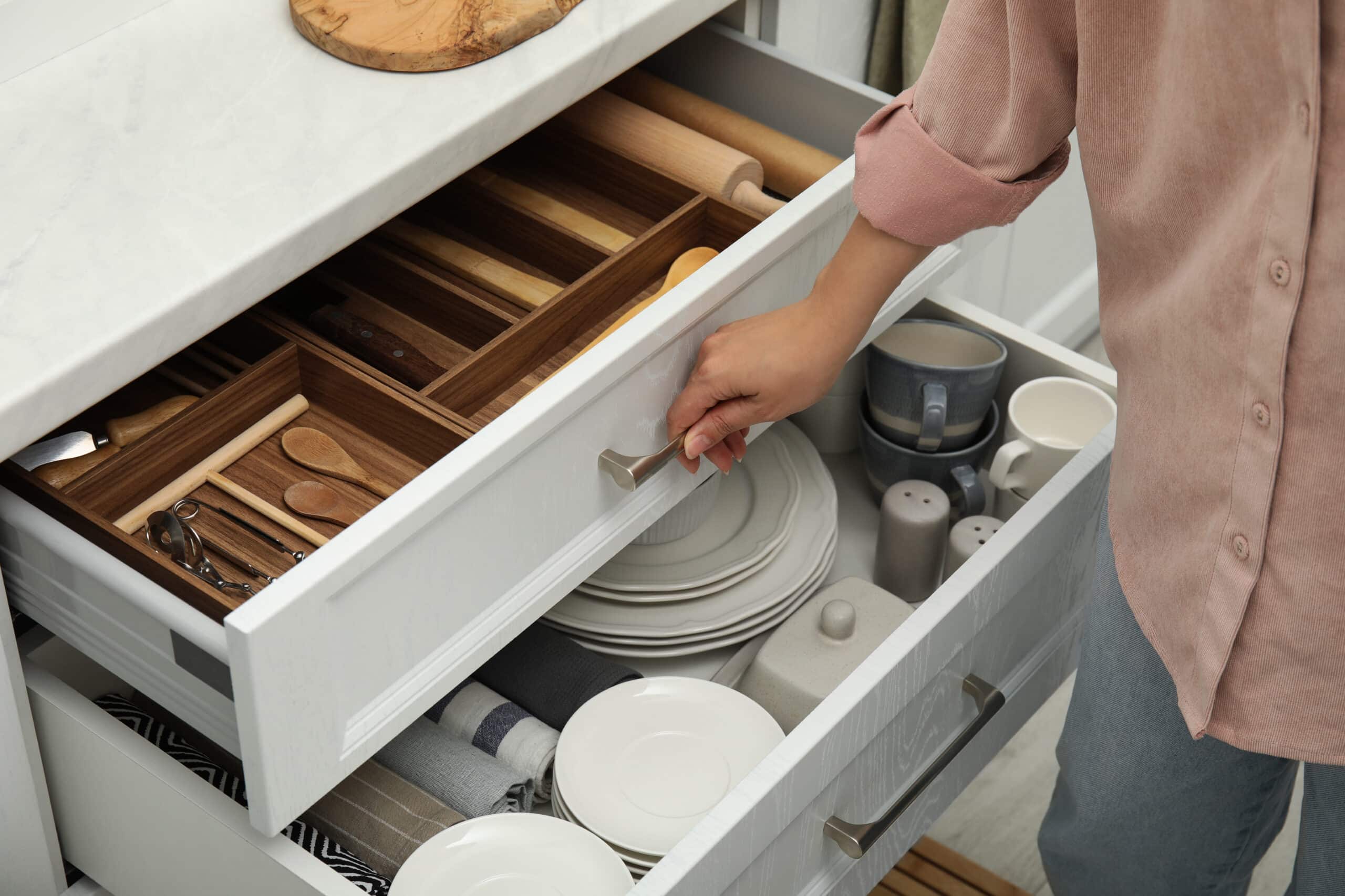 3 Easy Ways to Organize Your Kitchen Cabinets